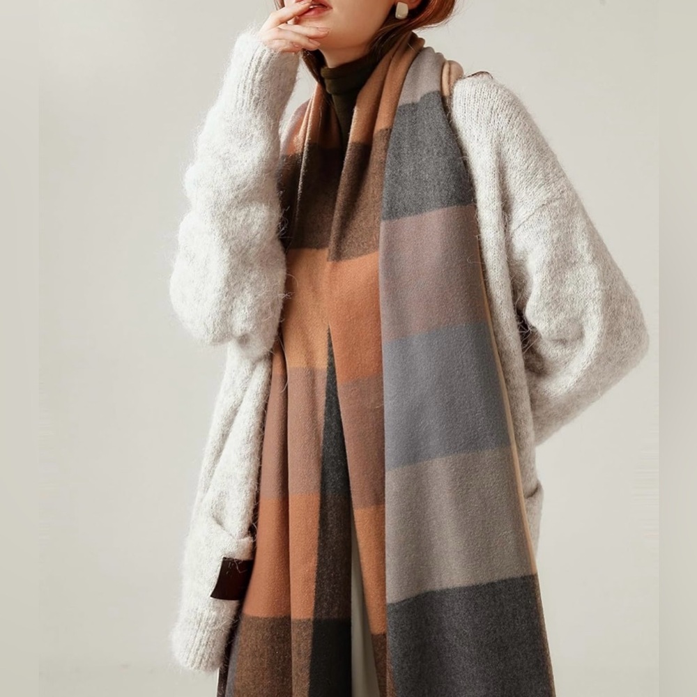 Elegant Plaid Scarf in Brown and Gray